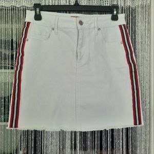 Guess white jeans skirt small